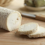 シェーブルチーズってどんな味？山羊乳チーズの特徴や作り方、種類など基礎知識を徹底解説！