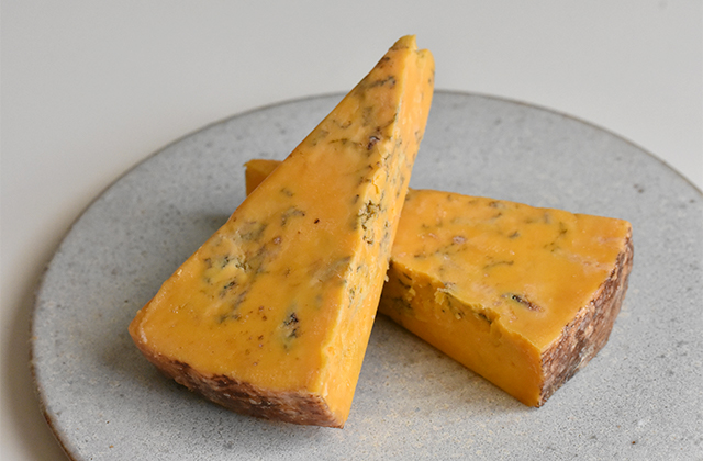 シュロップシャーブルーってどんなチーズ 産地 特徴 食べ方を徹底解説 チーズ専門サイト リル ド フロマージュ